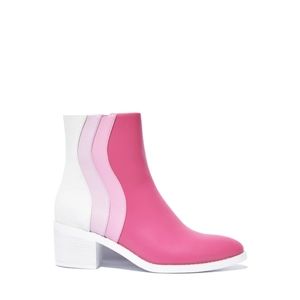 MCLC Wavy Boots Fuchsia